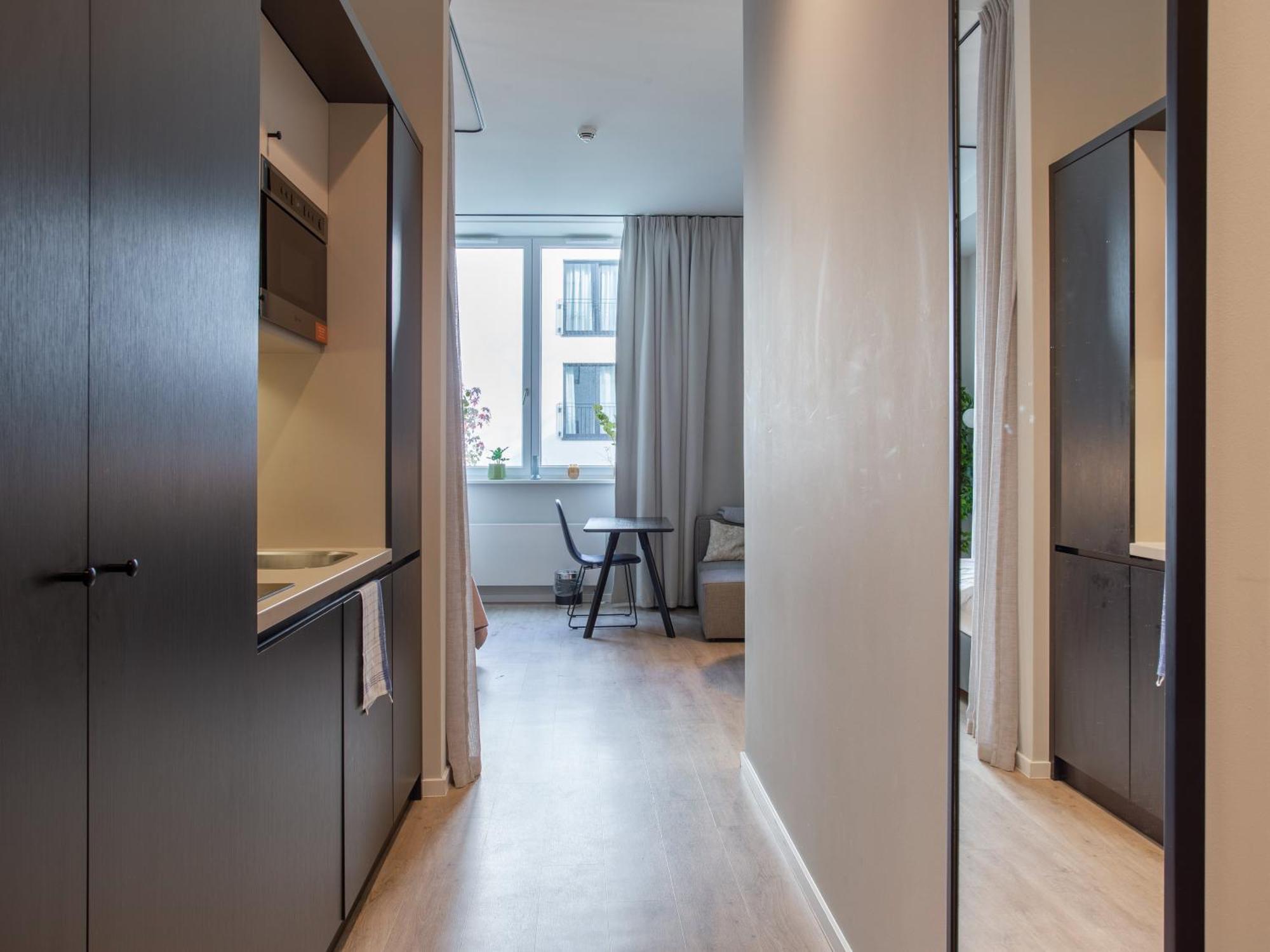 Limehome Duesseldorf Stresemannstrasse - Digital Access Pokoj fotografie
