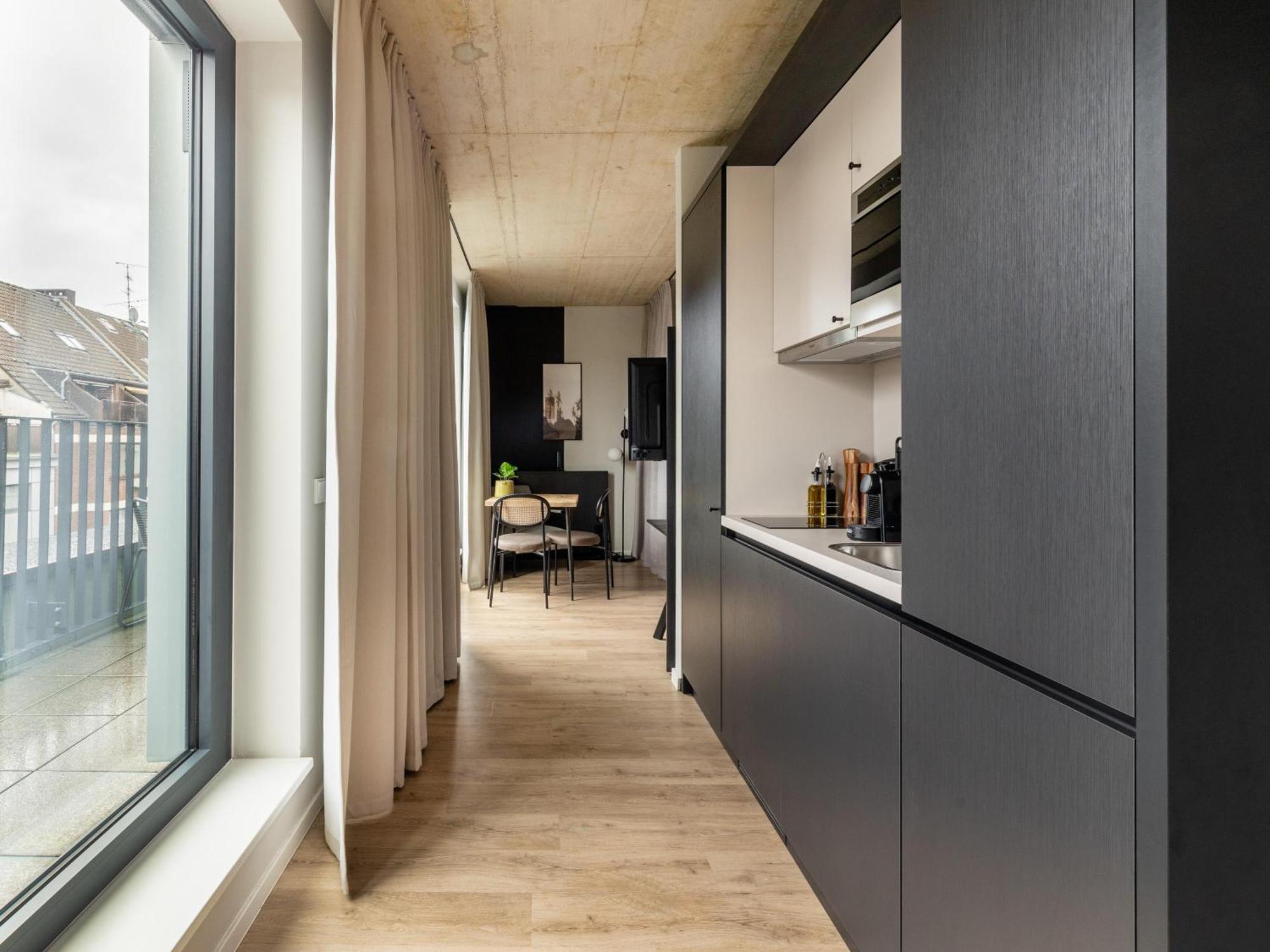 Limehome Duesseldorf Stresemannstrasse - Digital Access Pokoj fotografie