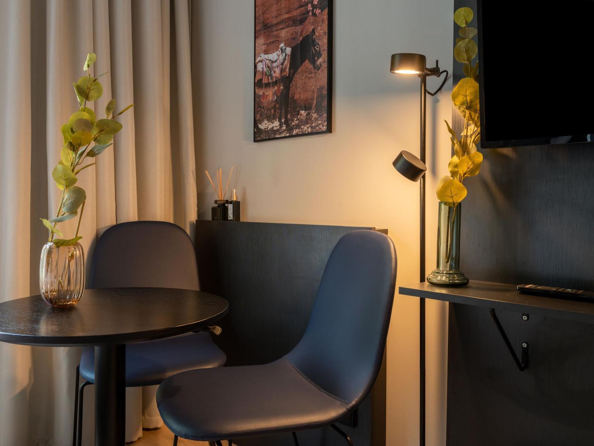 Limehome Duesseldorf Stresemannstrasse - Digital Access Pokoj fotografie