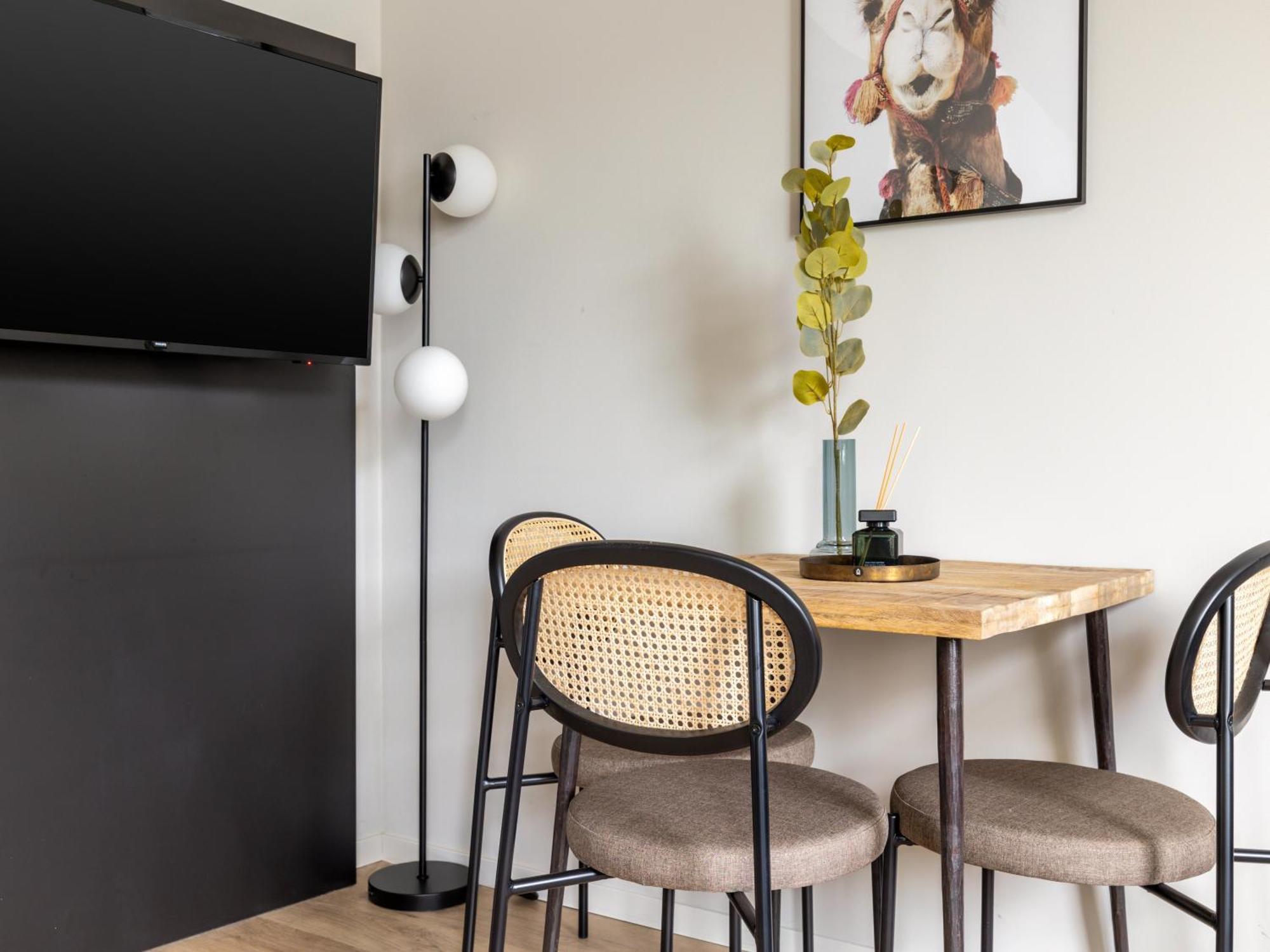 Limehome Duesseldorf Stresemannstrasse - Digital Access Pokoj fotografie